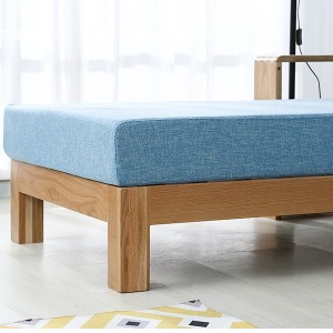 Kaki sofa kayu pepejal yang berani