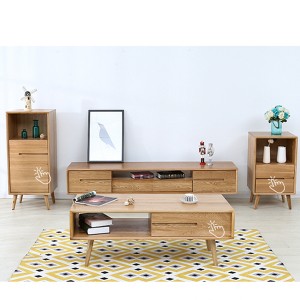 Poétique et sobre, le meuble TV en bois massif s'accorde avec différents styles de mobilier.