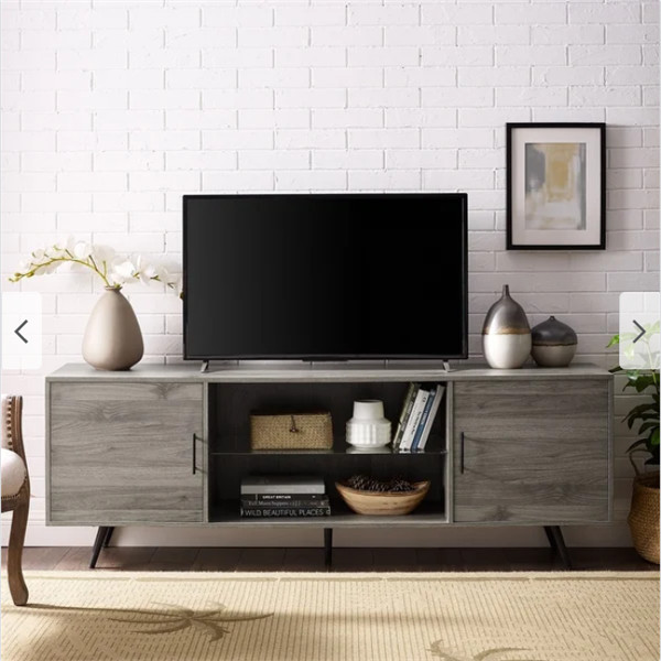 Modern minimalist TV cabinet Plate TV cabinet 0471



In the living room furniture, the TV #cabinet occupies a very important position. It can not only put a large TV set, but also increase the storage space of the living room, making the living room more tidy and clean. As the most conspicuous decoration in the living room, it also facilitates everyone's daily life. A suitable TV #cabinet can be used. To a good decorative effect, it becomes the highlight of the living room. 

So how to choose a suitable TV #cabinet? 

It is important to choose according to your own preferences, but there are also many aspects that need to be paid attention to. A high-quality TV #cabinet can well dress up and beautify the living room, and at the same time can make the home space shine , What is the method of purchasing a TV #cabinet in the living room? I believe many people don't understand it. Let's take a look at the tips for purchasing a TV #cabinet.
